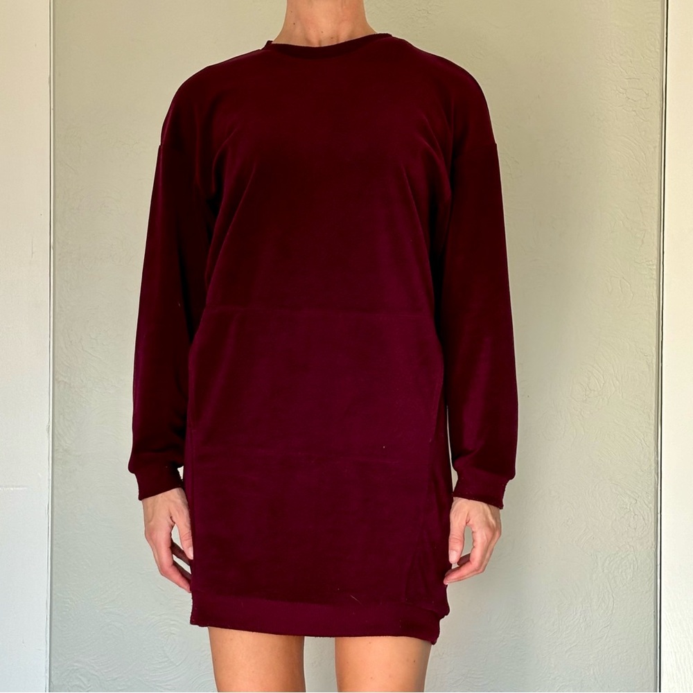 Maroon, velvety BCBG sweater dress with front pocket